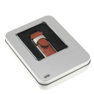 Pendrive 64GB metal y cuero personalizado - Imagen 3