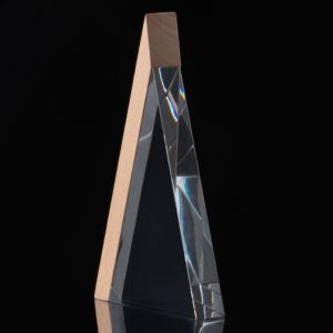 Trofeo Galvano de Madera y Cristal "Triangle" Grabado - Imagen 3